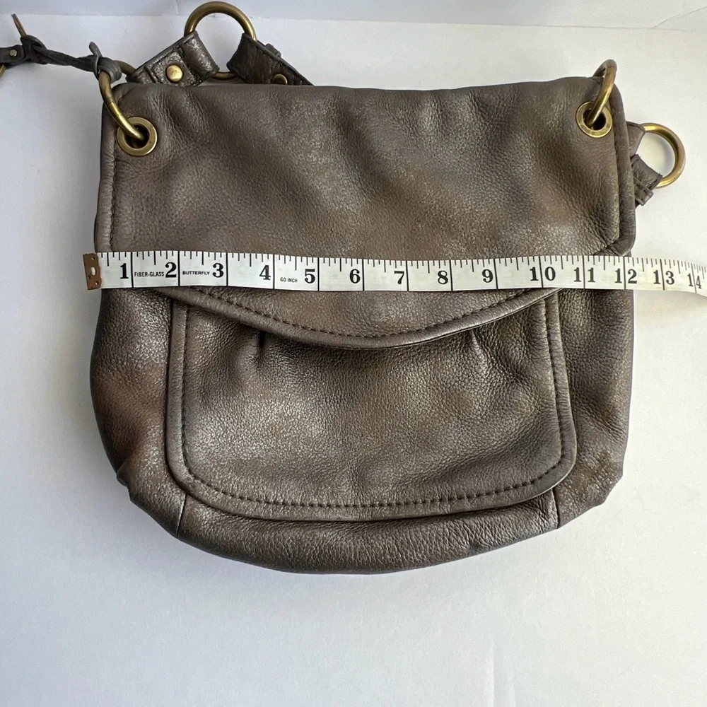 Fossil Long Live Vintage 1954 Leather Shoulder Bag,‎ Distressed Silver
